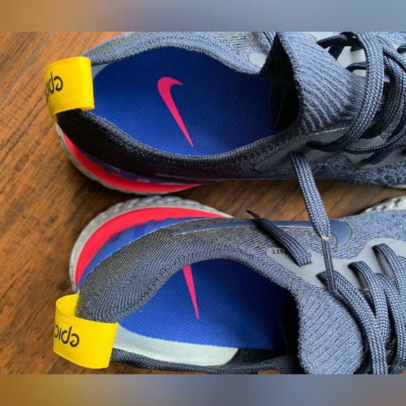 Nike Epic React Flyknit Mens Size 10 - Picture 3 of 4